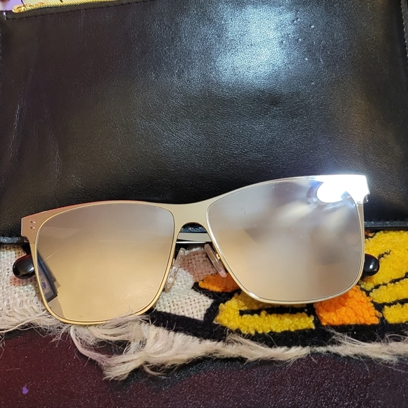 Stella McCartney Accessories - Stella McCartney sunglasses